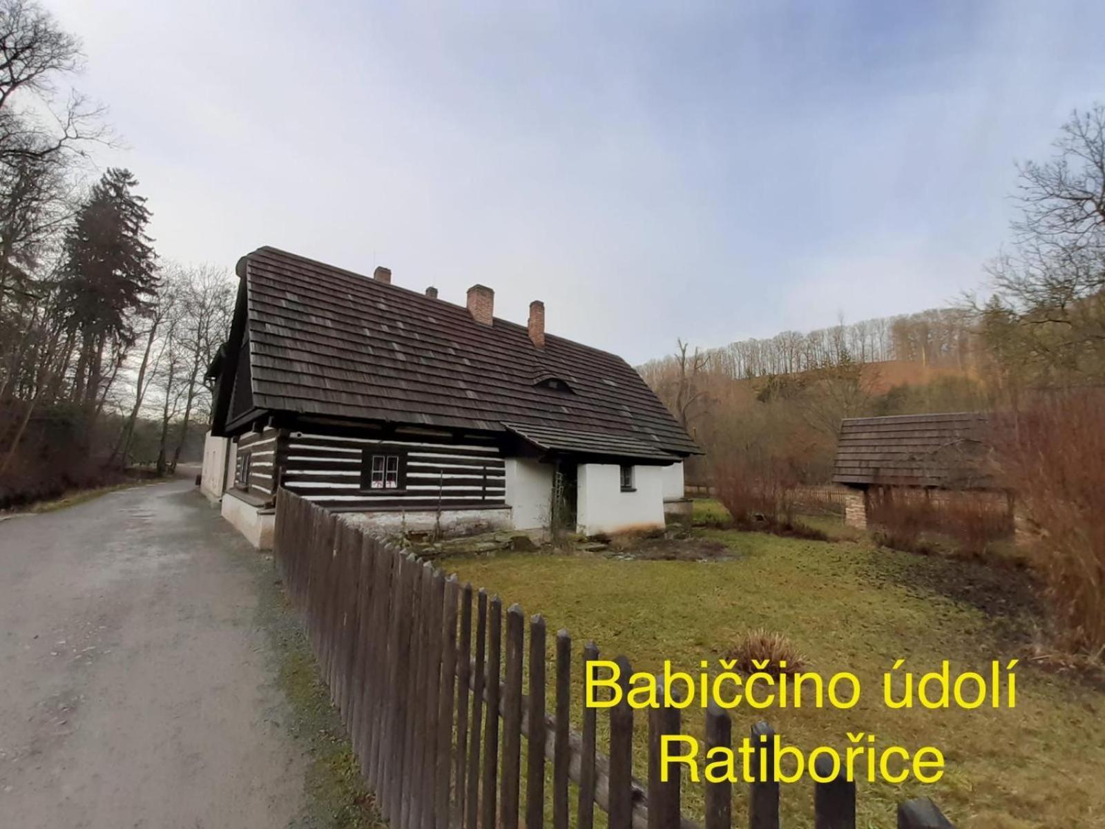 Apartmany Johanka Nachod Bagian luar foto