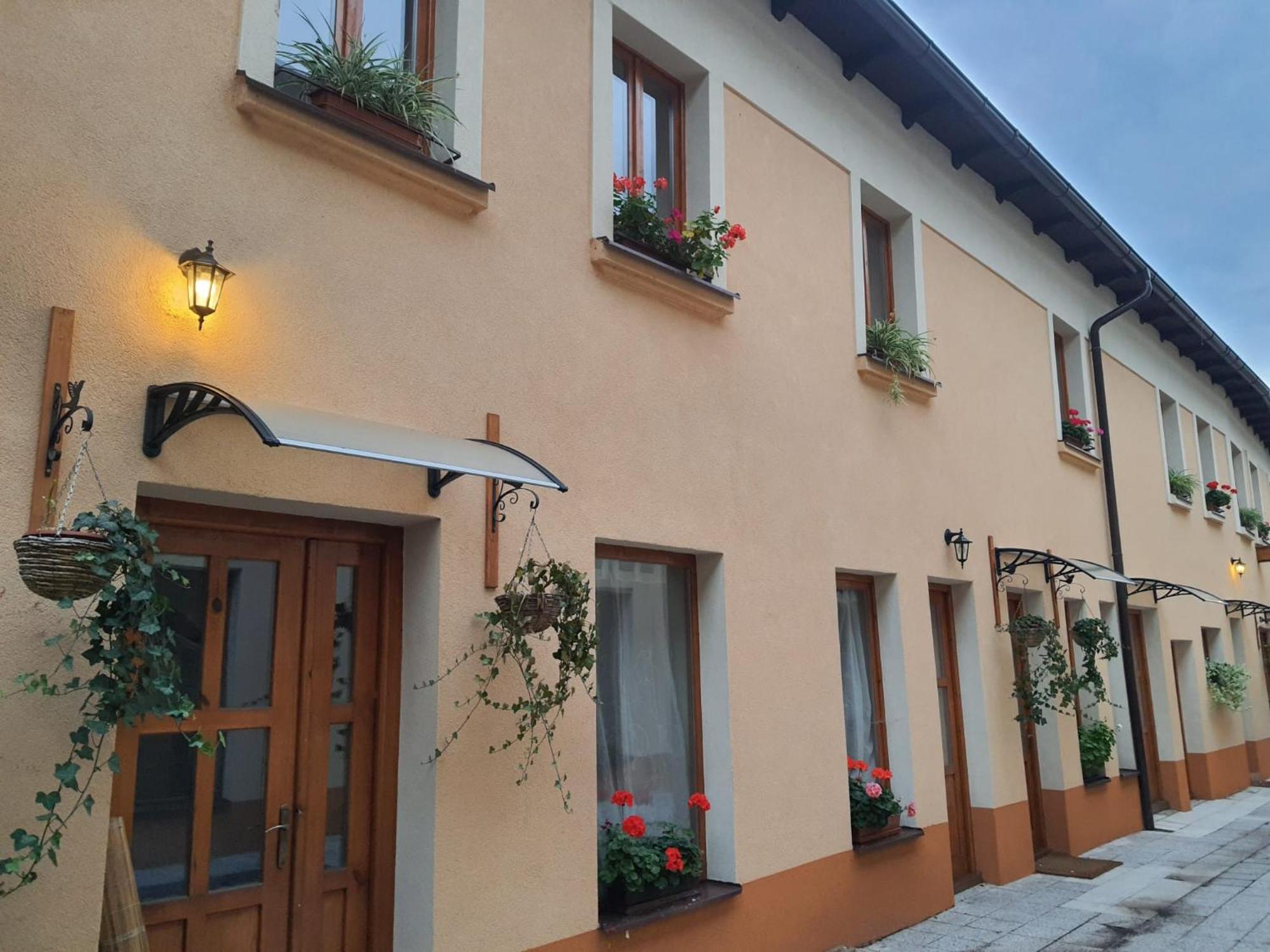 Apartmany Johanka Nachod Bagian luar foto